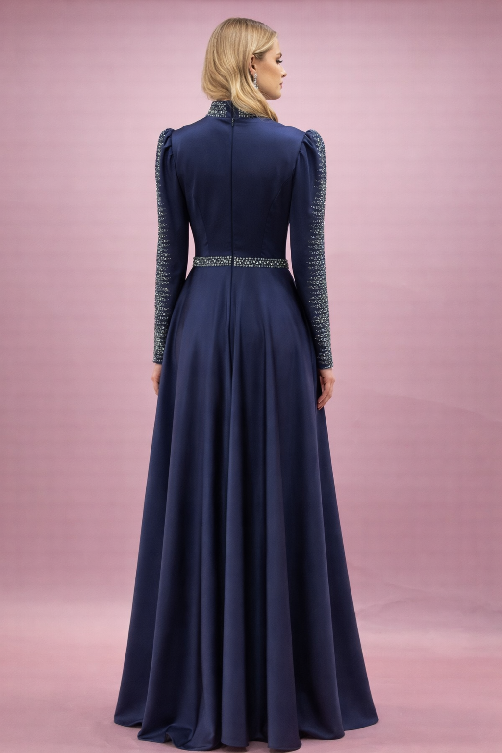 Taş İşlemeli Yüksek Yakalı Tesettür Abiye